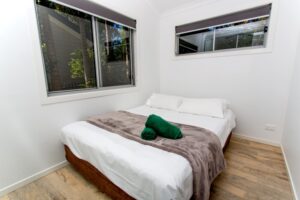 Solitary Islands Resort Deluxe 1 Bedroom Accessible Cabin - Pet Friendly Wooli NSW
